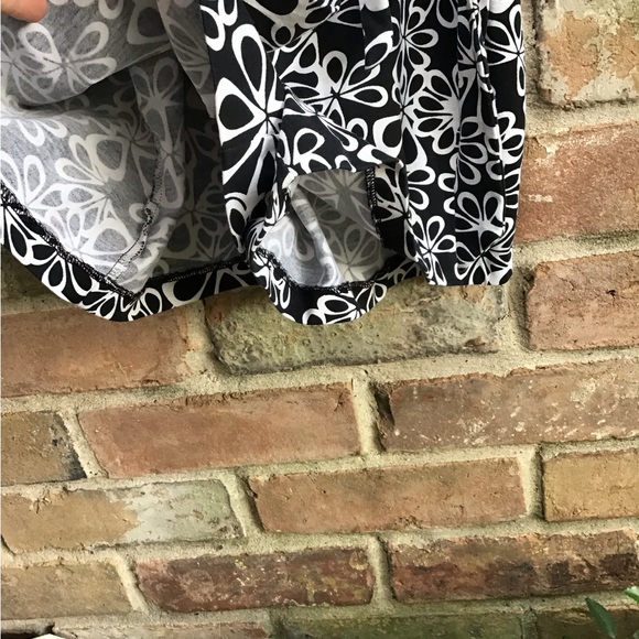 Diane Von Furstenburg jumper with shorts size 4 - Picture 2 of 5